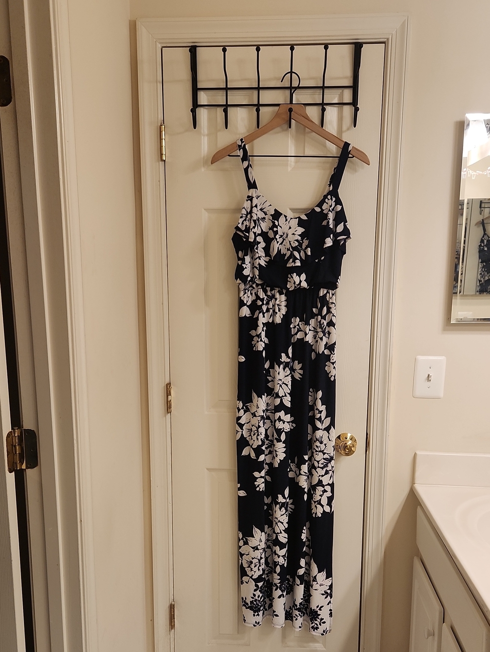 Women’s Blue & White Floral Maxi Dress